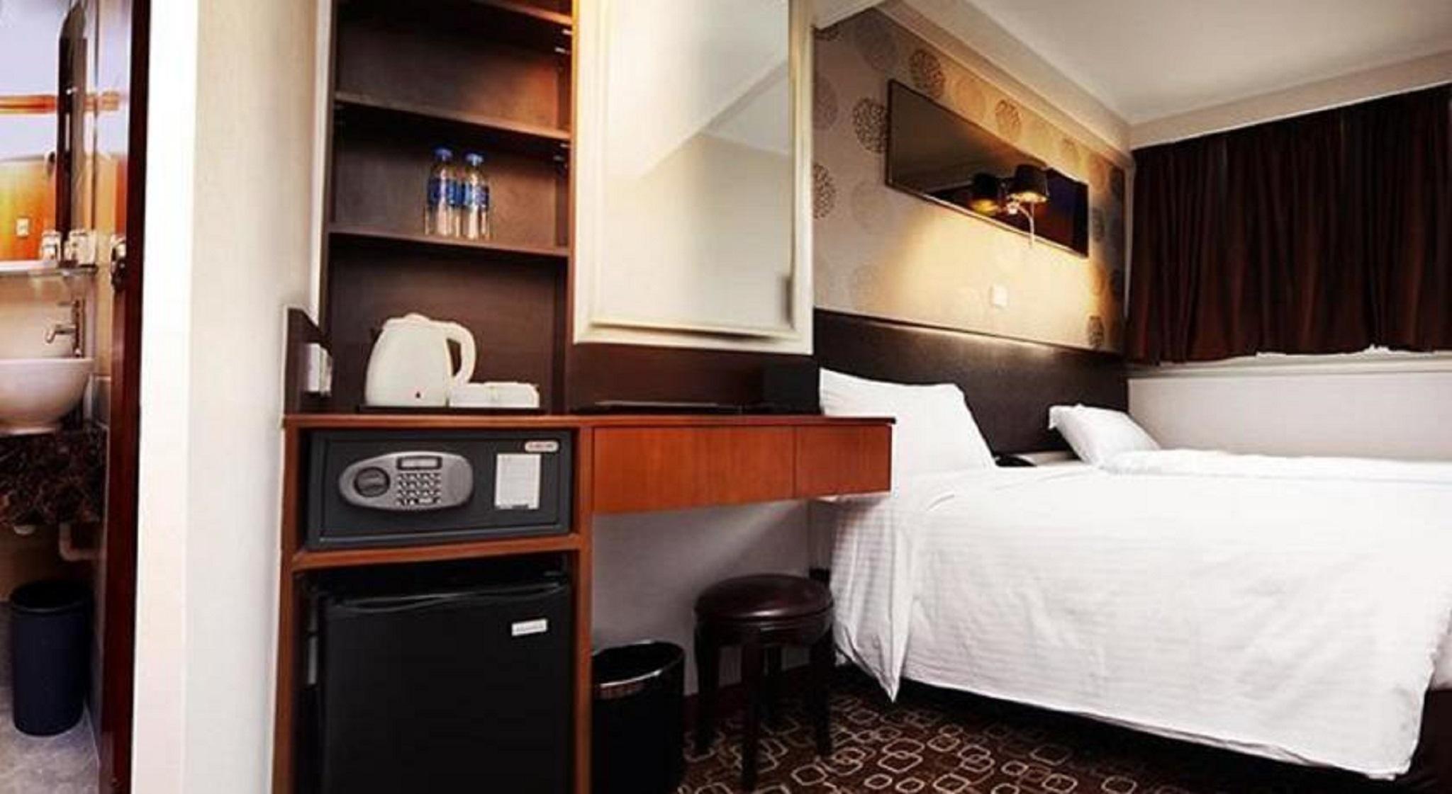 Lander Hotel Prince Edward Hong Kong Exterior photo